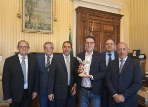 03.07.25 L’ADP ha chiesto la cancellazione delle sospensioni dal servizio per mancata vaccinazione