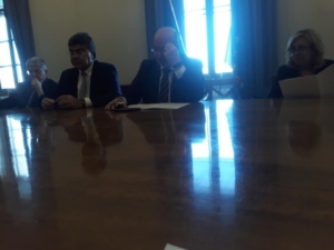 22.01.20 riunione con il Vice Ministro On Crimi e l'On Fiano insieme ai ragazzi dei 455 (foto 2)